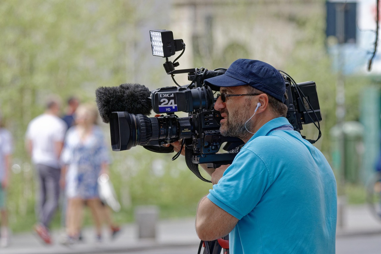 花生ip实名账号：为什么短信应该在商场营销中更广泛地使用